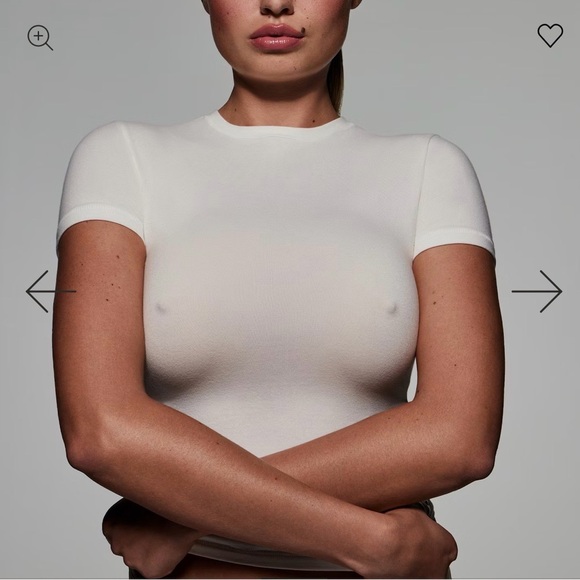 ⭐️NWT Skims Nipple Push up Bra⭐️ - Picture 4 of 10